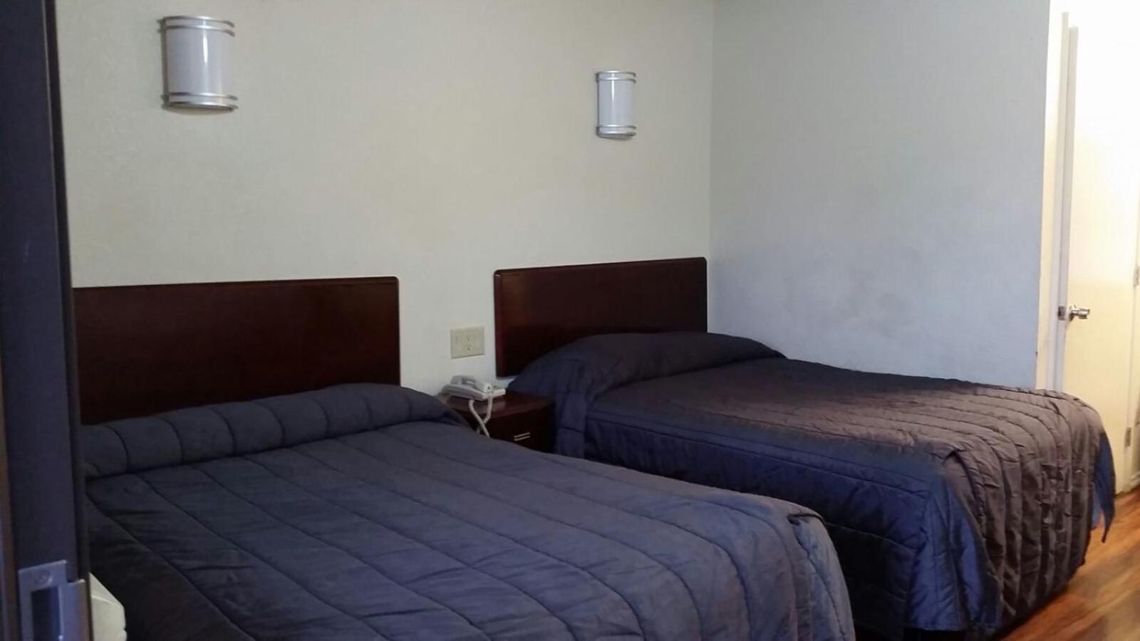Sierra Inn South El Monte Phòng bức ảnh